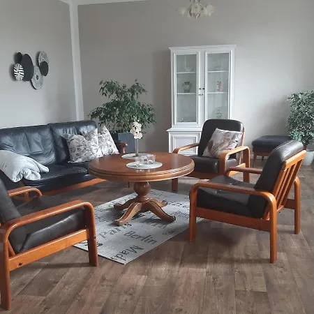 Schoene Im Alten In Apartment *